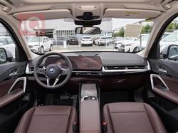 بی ئێم دەبڵیو X1